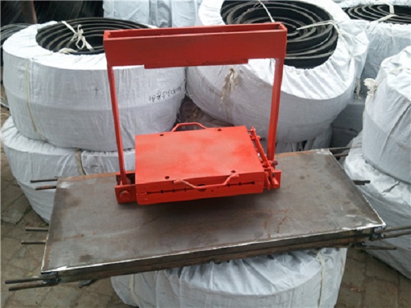 橡膠止水帶熱熔焊接機(jī).jpg 橡膠止水帶熱熔焊接機(jī).jpg